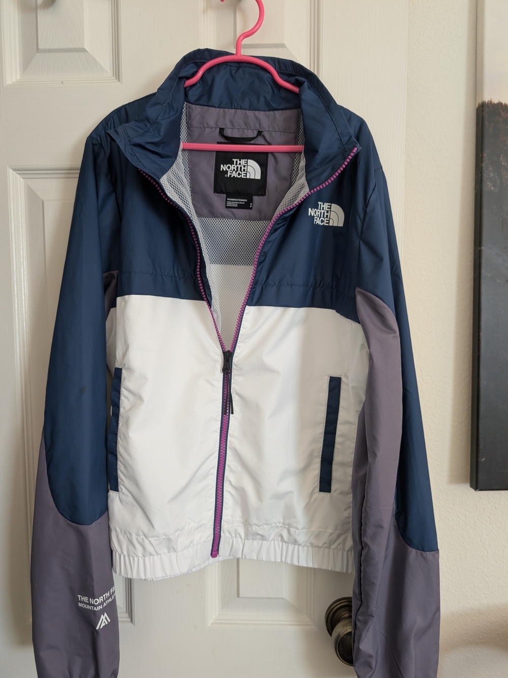 The North Face Women’s Colorblock Windbreaker Jacket - Navy/White/Purple